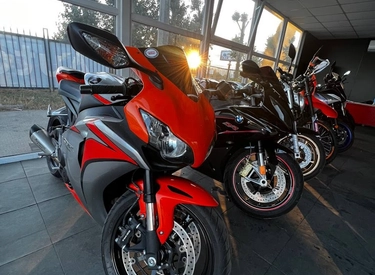 Фото